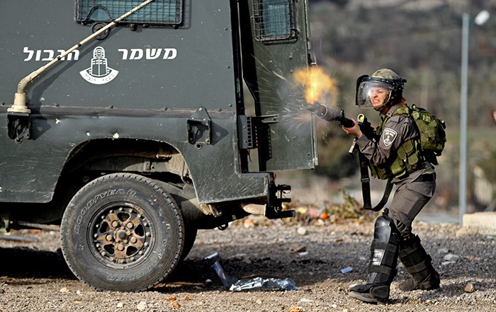 إصابة شاب بالرصاص الحي خلال اقتحام الاحتلال بلدة طمون