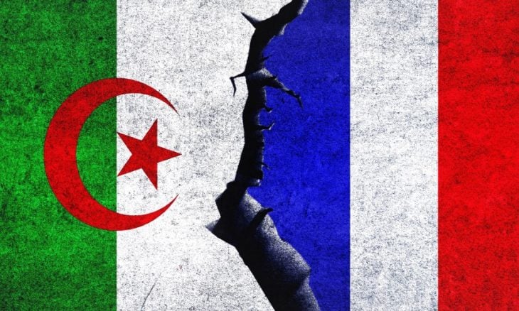 الجزائر تطلب من   12 دبلوماسياً فرنسيا مغادرة اراضيها  