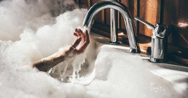 احذر  الاستحمام بالماء الساخن