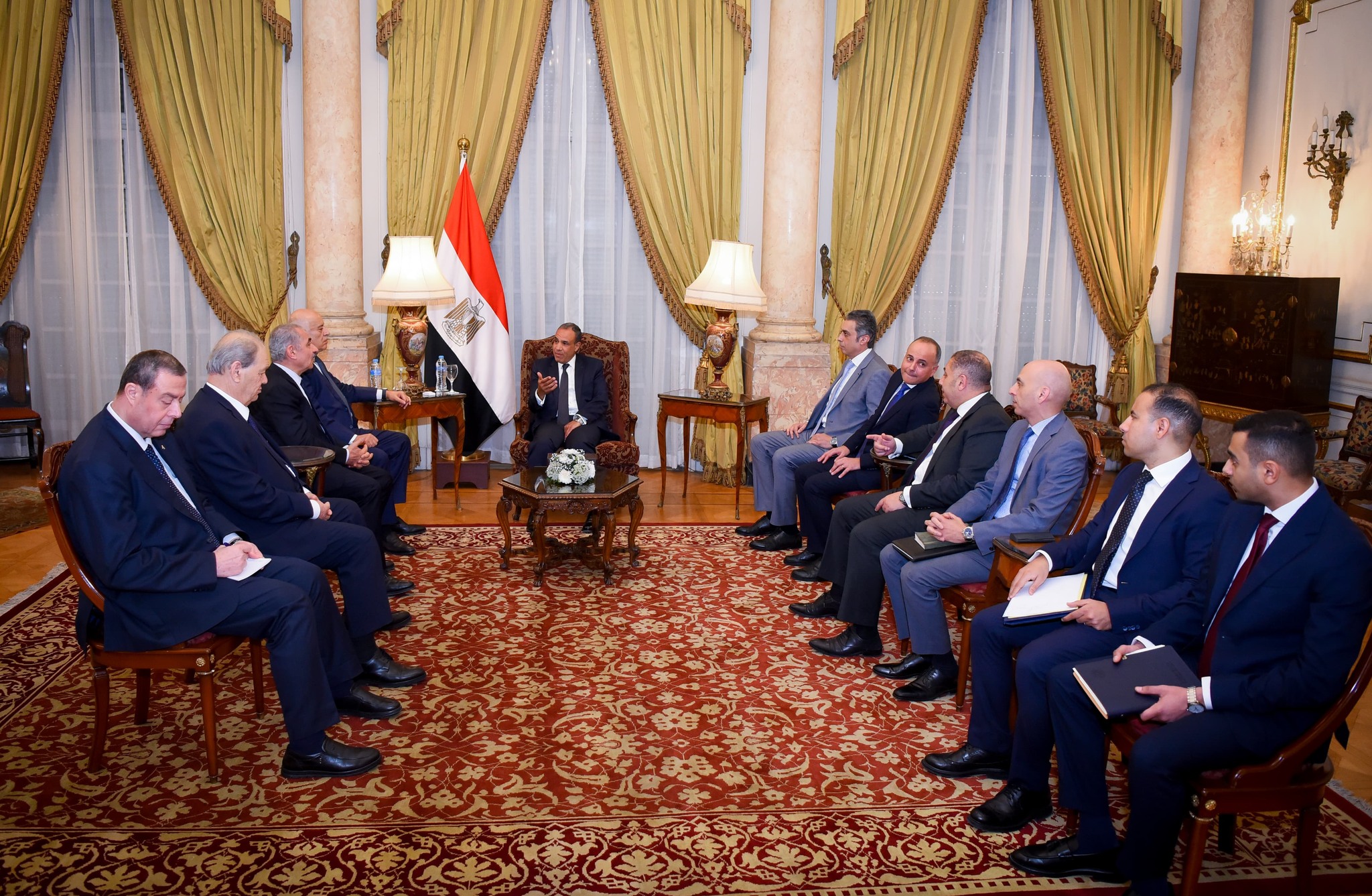 وفد حركة "فتح" يبحث مع وزير الخارجية المصري جهود المصالحة 