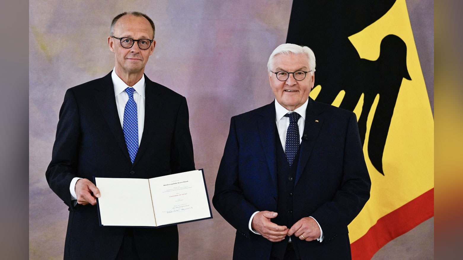 انتخاب ميرتس مستشارا جديدا لالمانيا 