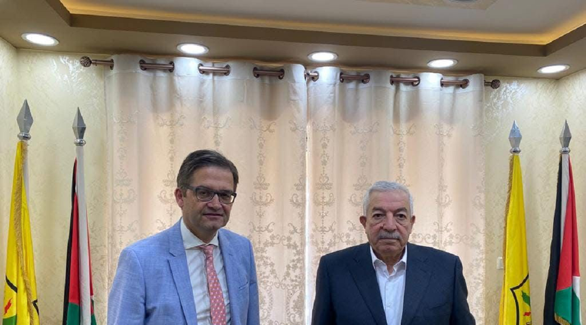 العالول يدعو السفير الالماني إلى تكثيف الجهود لوقف العدوان الإسرائيلي 