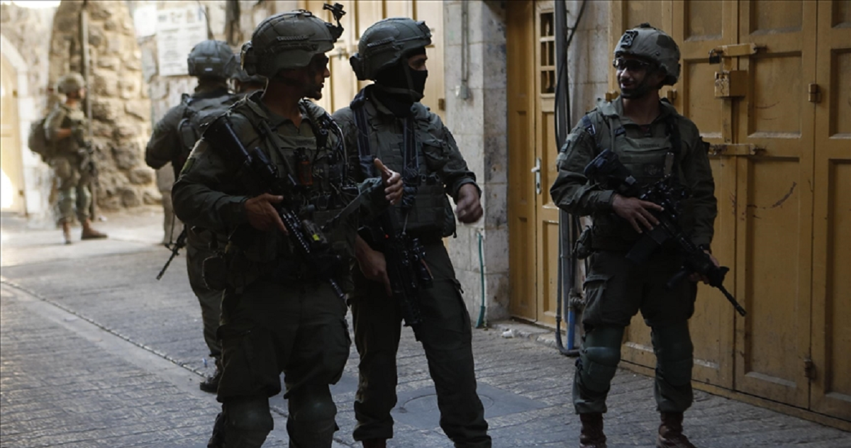 جمعية حقوقية تطالب بتحقيق في ارتكاب ضابط "جرائم حرب" بالضفة 