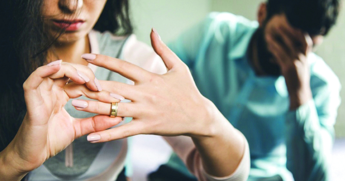 تقرير : عزوف عن الزواج في المجتمع الفلسطيني .. وإرتفاع في حالات الطلاق ، فما الأسباب ؟ 