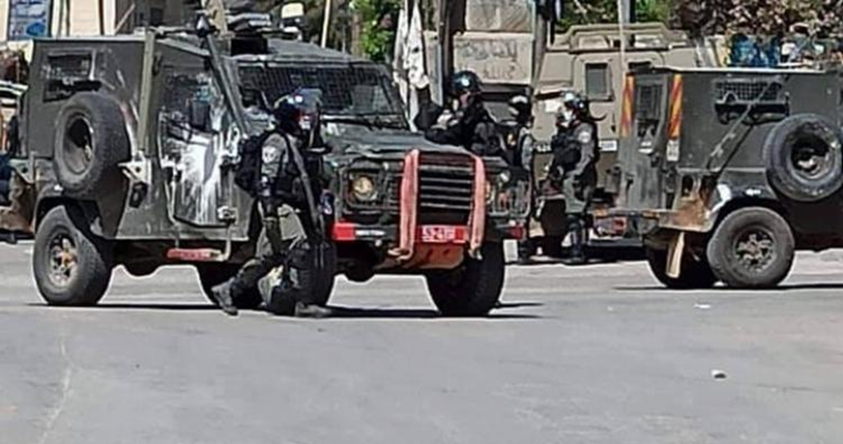 إصابة مواطن برصاص الاحتلال  واعتقال آخر خلال مواجهات في كفر عقب