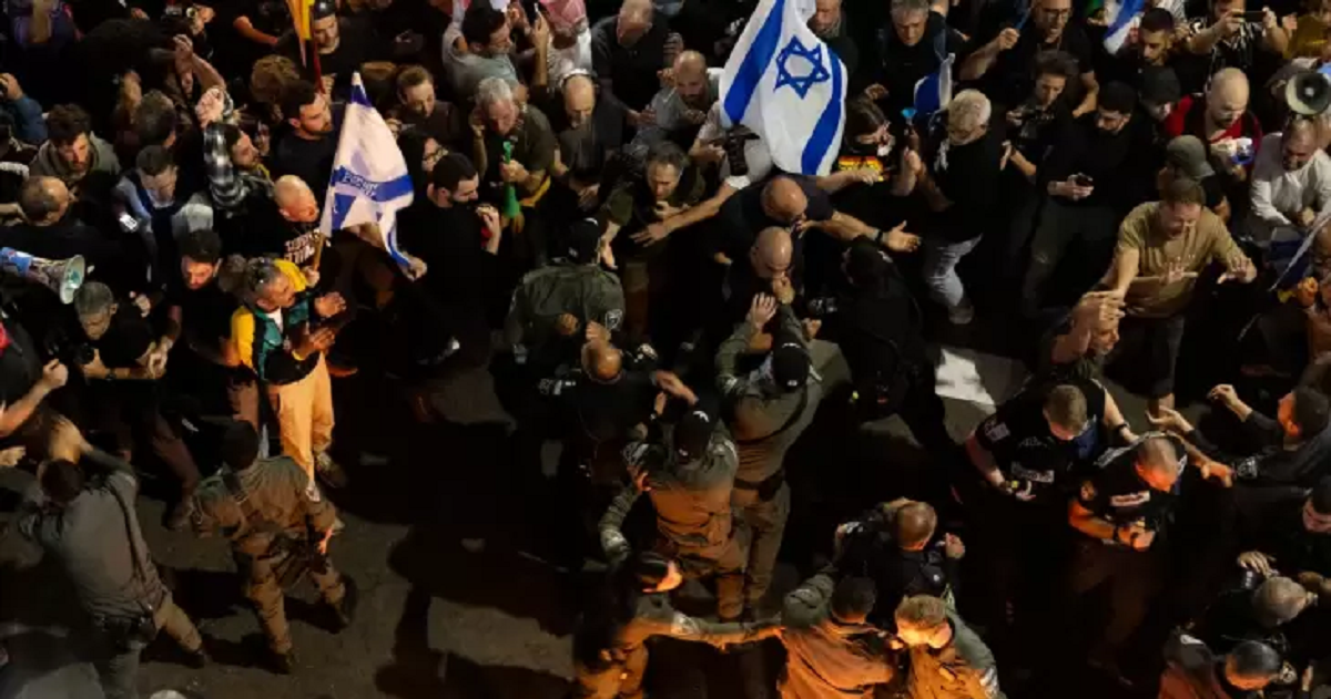 استطلاع : إسرائيليون يعارضون وقف إطلاق النار مع إيران ومنقسمون حول ضرورة احترامه