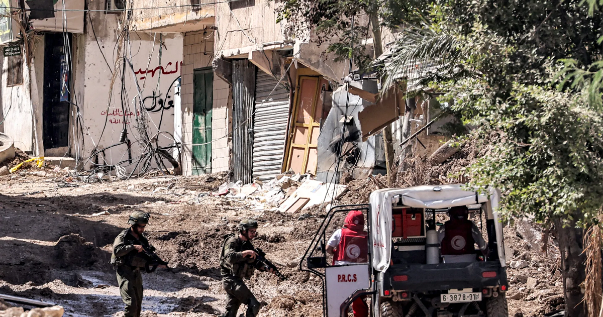 جيش الاحتلال يقتل شابا بدم بارد بقلقيلية ويطبق حصاره على طولكرم وجنين ويهدم في القدس والخليل ويحرق اراضي في المغير