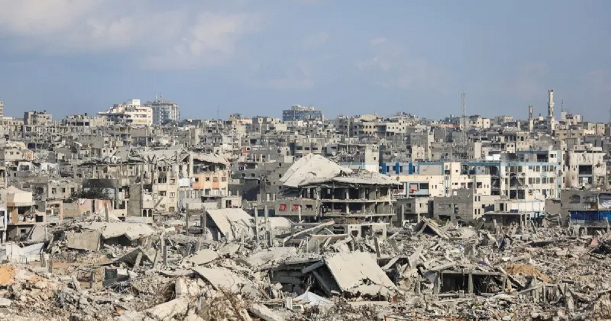 تقرير : كيف دمرت إسرائيل مدينة غزة بناقلات جند مدرعة محملة بأطنان المتفجرات ؟