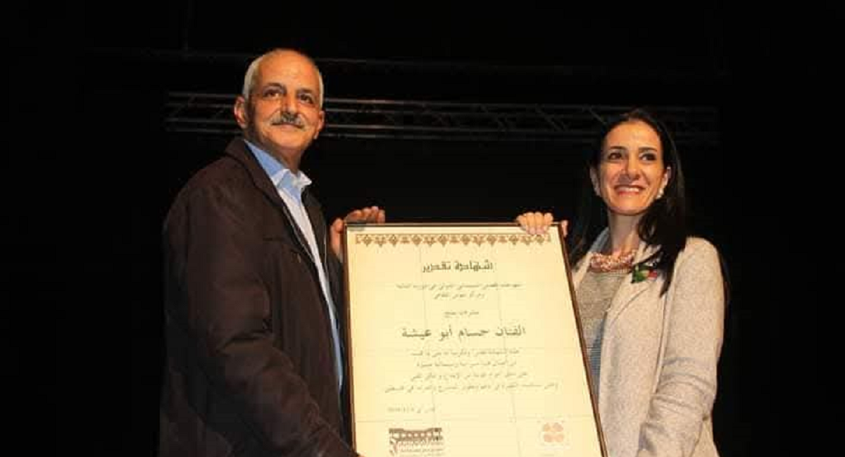 رموز مقدسية : الفنان حسام أبو عيشة.. دينمو المسرح الفلسطيني الذي لا يهدأ 