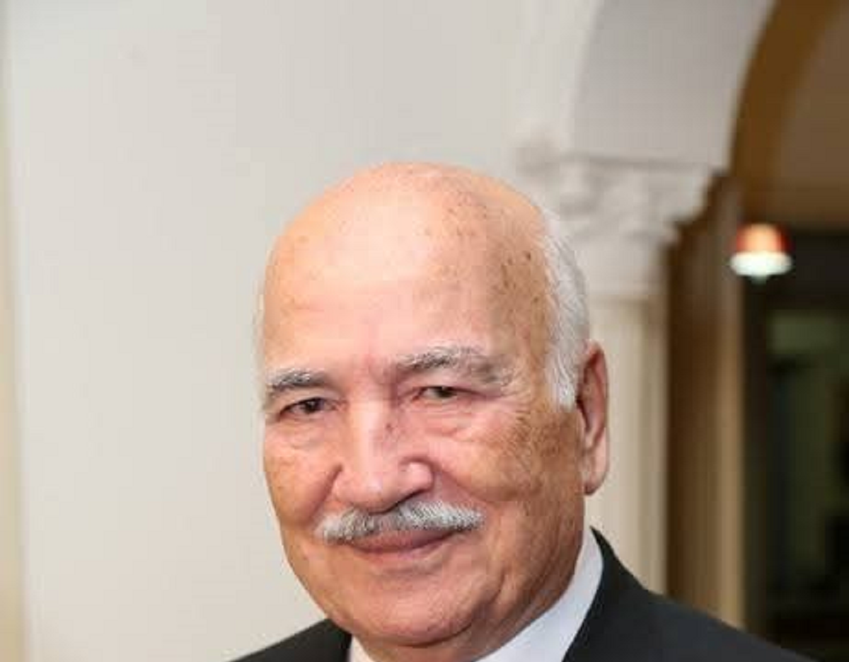 الدكتور موفق خزنة كاتبي نستذكر  في حضرة  غيابه المعرفة والانسانية   