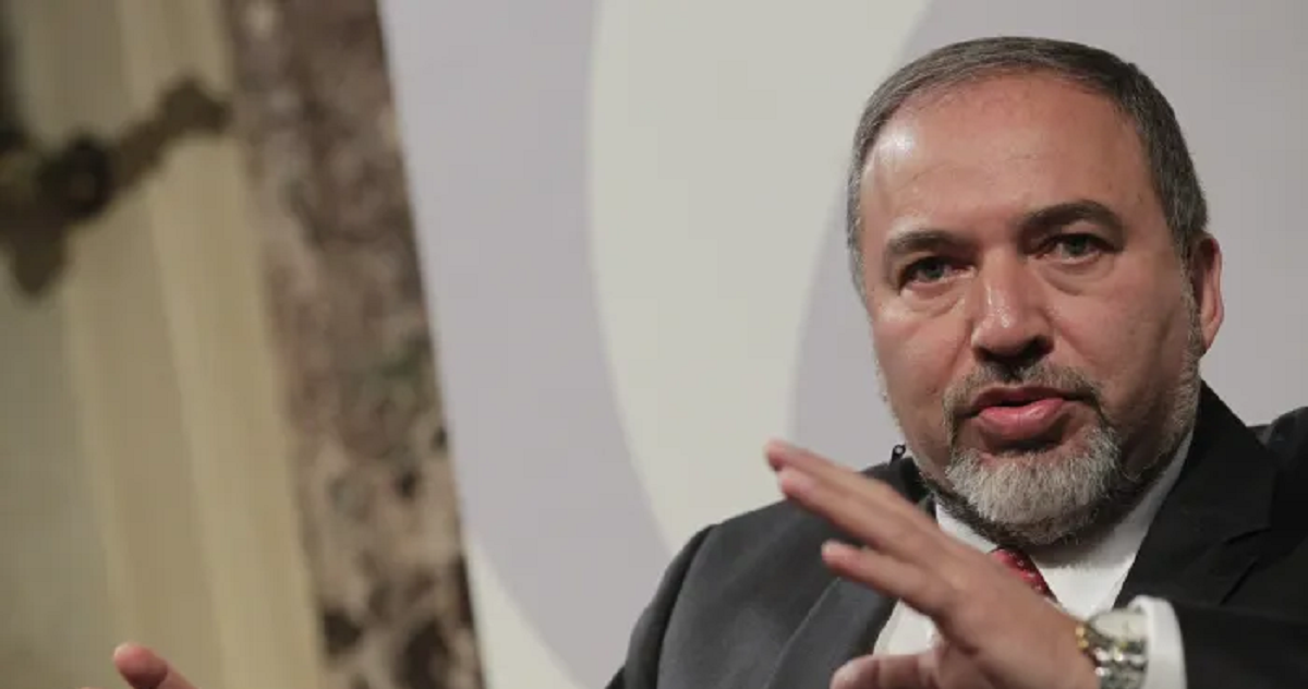 ليبرمان وآيزنكوت يبحثان تشكيل جبهة صهيونية موحدة