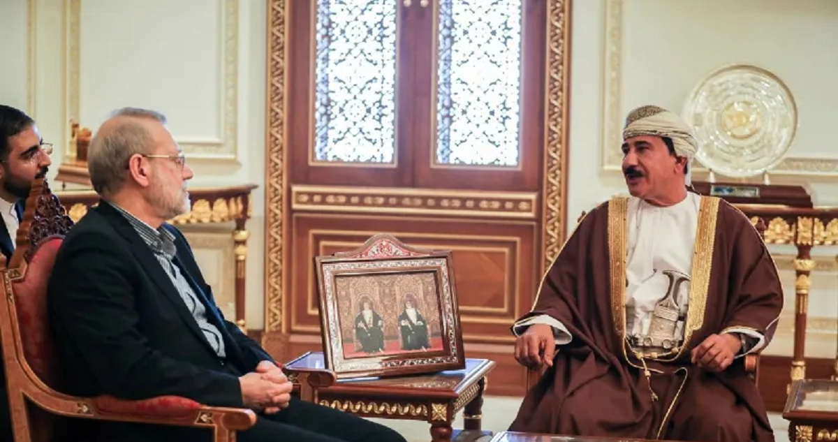 مستشار إيراني كبير يزور عُمان وسط استعداد لمحادثات جديدة مع أمريكا