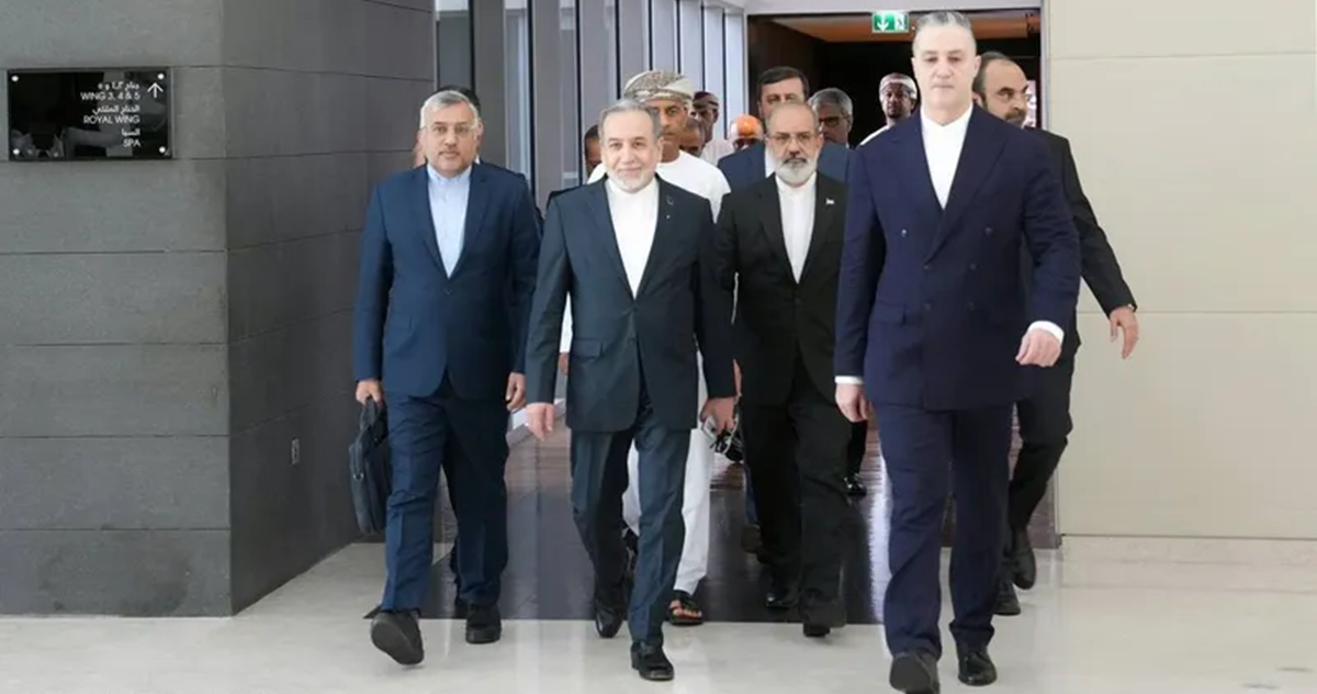 مسقط : إختتام المحادثات بين ايران وامريكا بحضور الوسطاء في أجواء تبعث على التفاؤل 