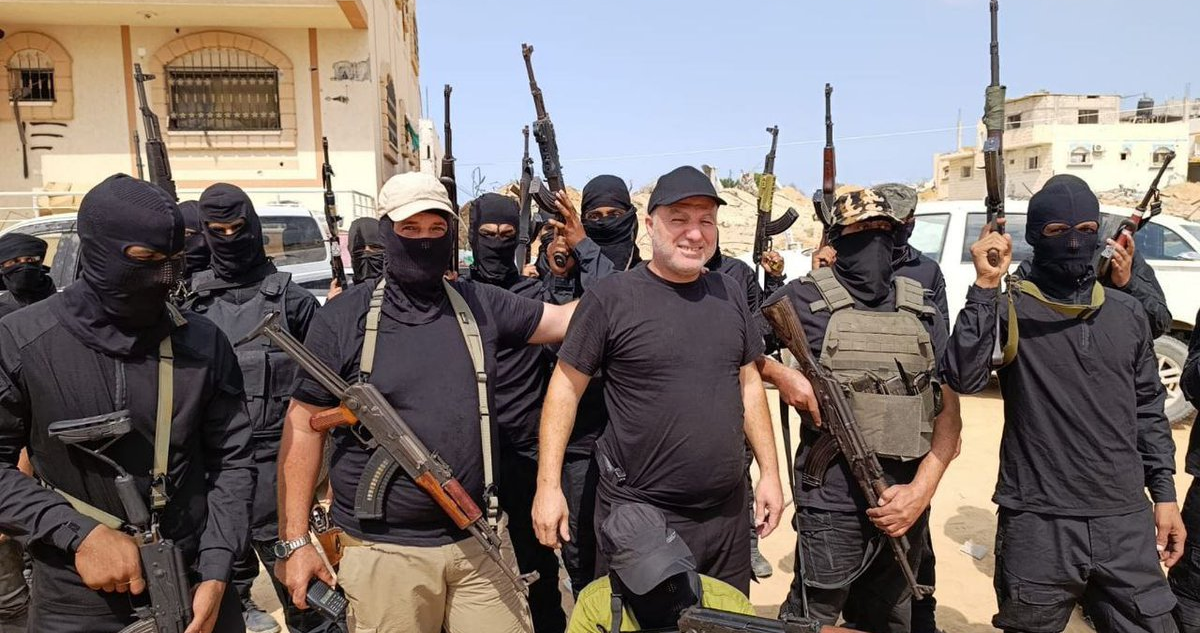 النار تأكل بعضها ... اشتباكات داخلية بين مليشيات تابعة للاحتلال في القطاع توقع قتلى وجرحى 