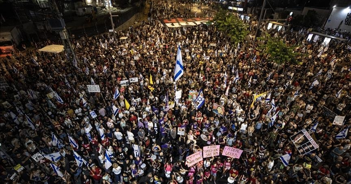 مقال هام : بعد عودة آخر المختطفين، انكشفت خدعة قادة الاحتجاجات في اسرائيل 