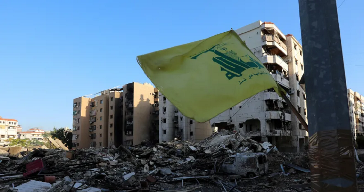 دبلوماسيون ومسؤولون : مساع سعودية وفرنسية وأمريكية لدفع خطة نزع سلاح حزب الله