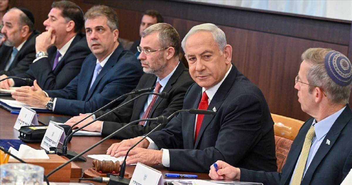 صحيفة : اسرائيل تلاحق عشرات الشخصيات والمنظمات الدولية التي تفضح جرائمها