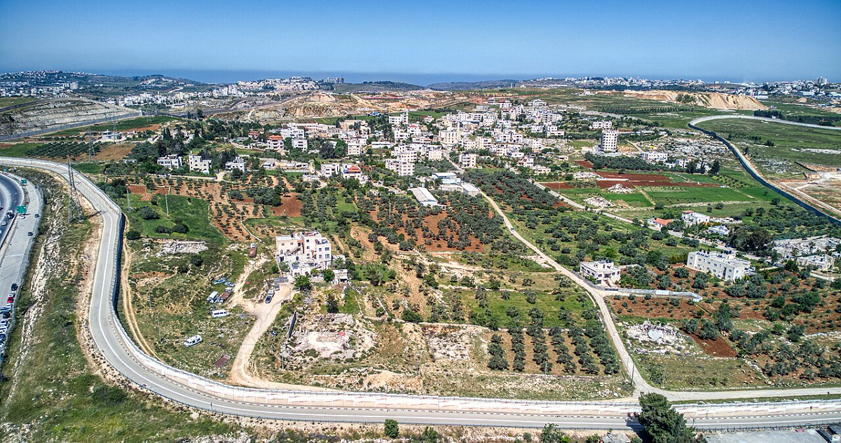 في وصف متأخر  لكارثة شارع قلنديا .. تفكجي : قاتل صامت لتواصل جغرافية  الدولة الفلسطينية العتيدة  