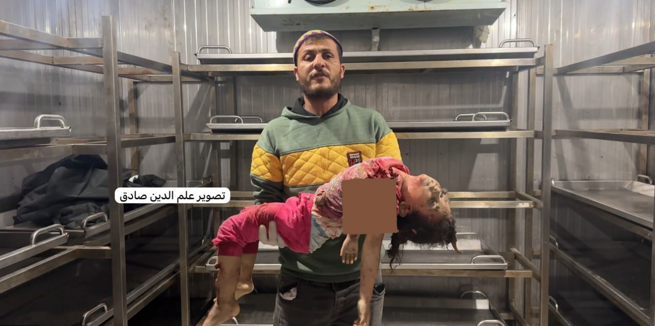 3 شهداء بينهم طفلان وجرحى في قصف على  منزل بالمعسكر الغربي في خانيونس