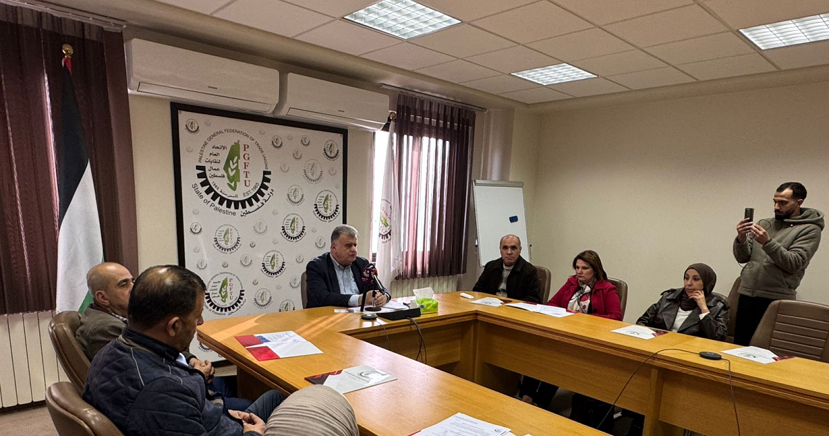  الاحتلال يمنع وفد الاتحاد الدولي للبناء والأخشاب من دخول فلسطين .. وسعد يعتبره عقابا جماعيا للعمال 