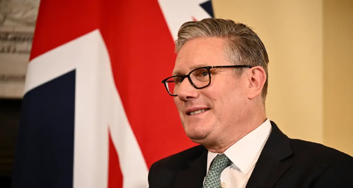 ستارمر يستدعي مجلس الوزراء البريطاني لمناقشة خطة السلام في غزة