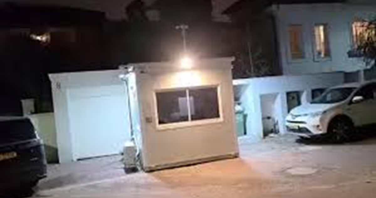 هكذا تخلى وزير التعليم الإسرائيلي عن الفارين من الصواريخ الايرانية .. وسموتريتش يدافع عنه !!