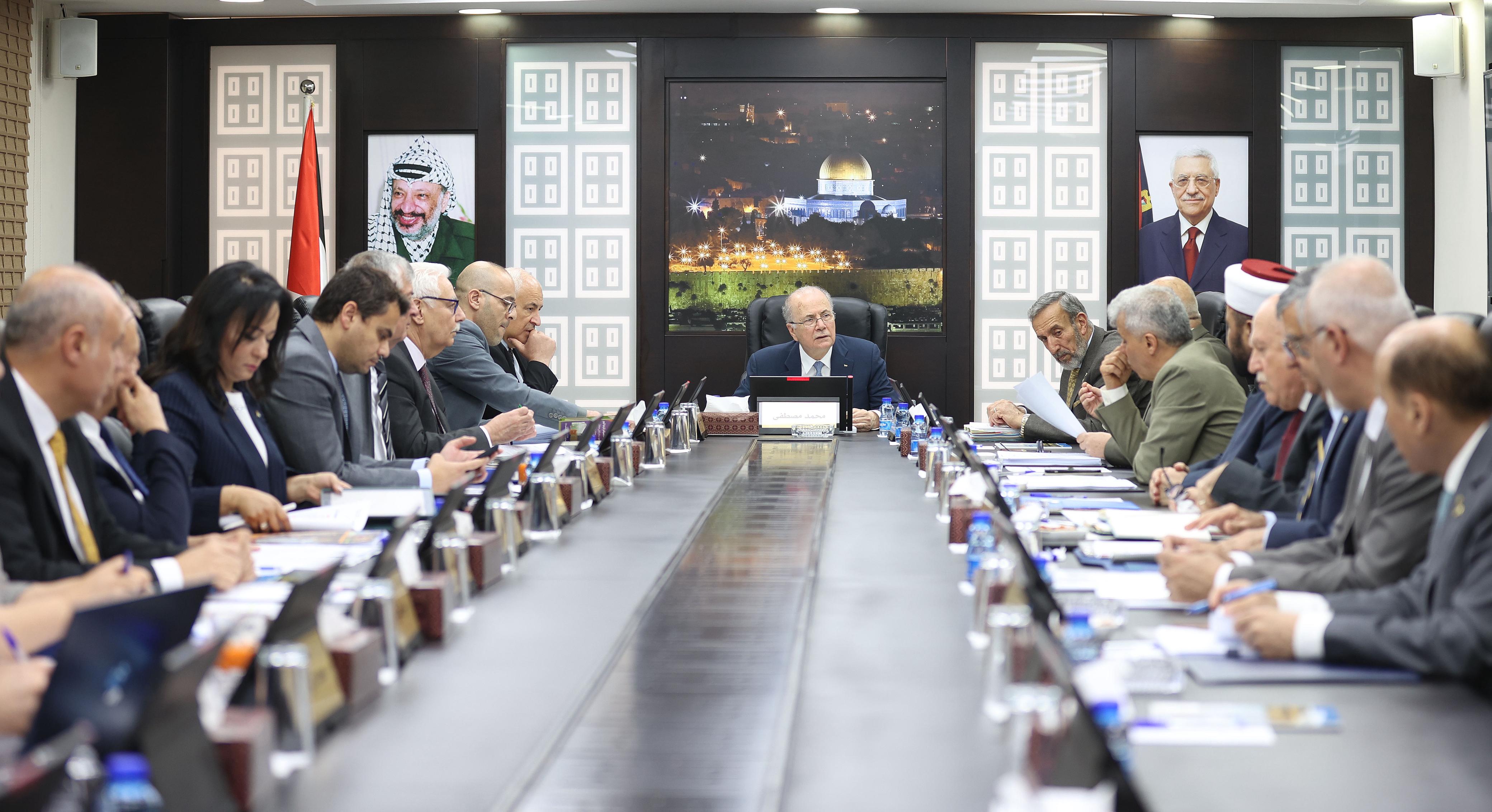 مجلس الوزراء يخصص 5 ملايين شيقل لتغطية الاحتياجات الطارئة لشعبنا 