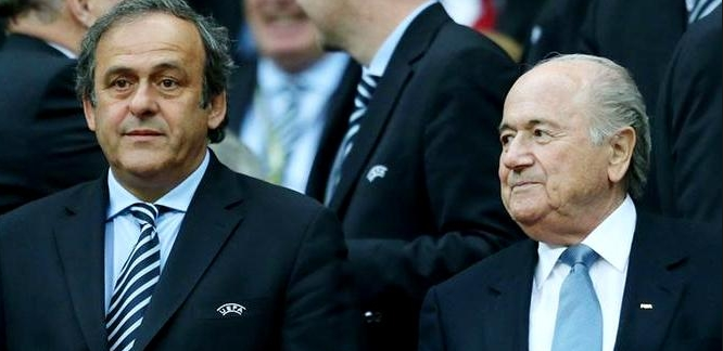 تبرئة رئيس الفيفا السابق بلاتر وبلاتيني في قضية فساد