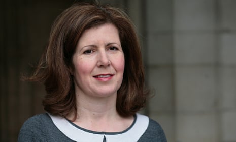 وزيرة بريطانية تحذر من تفاقم أزمة المجاعة بقطاع غزة