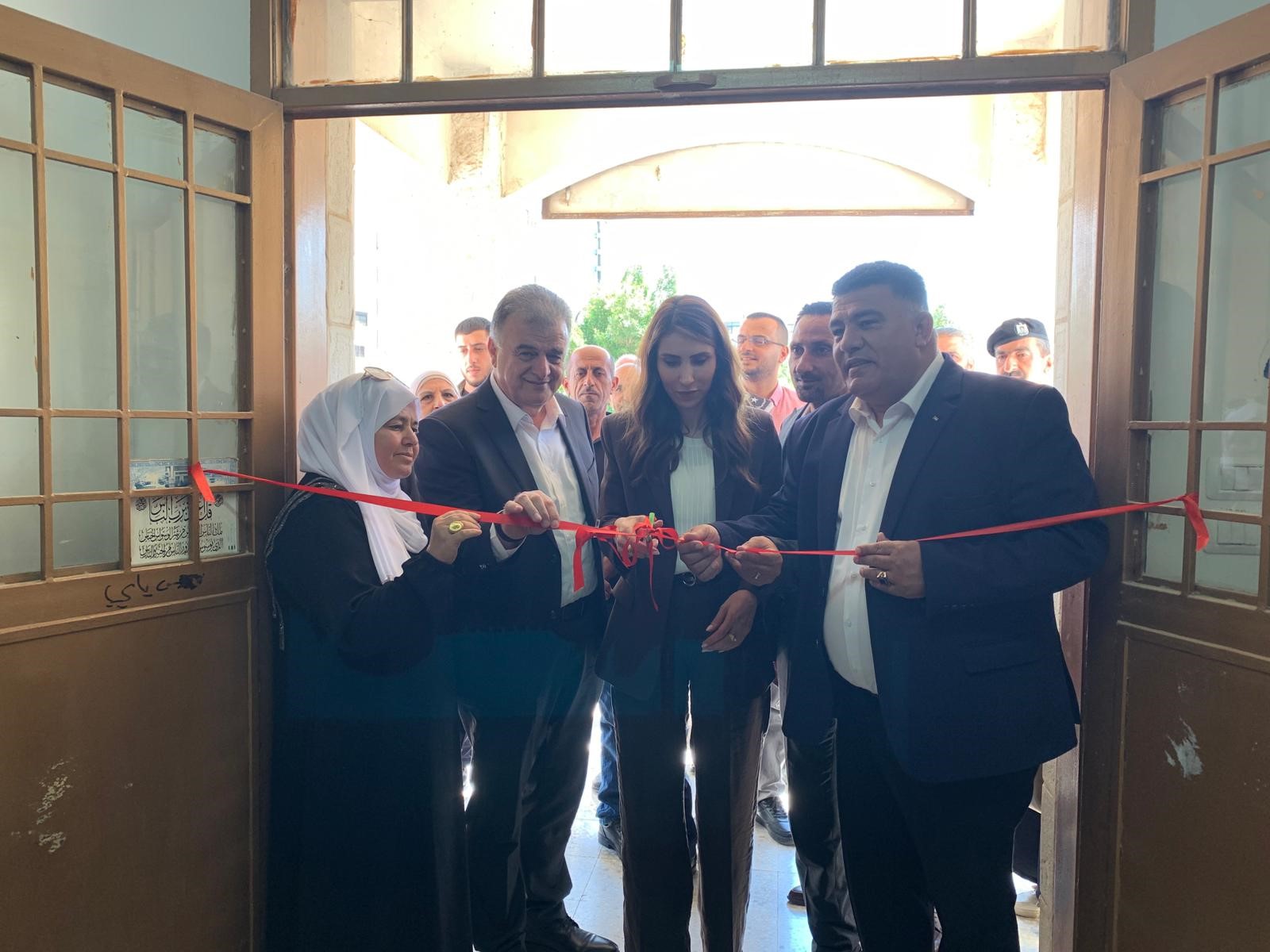 وزيرة العمل تفتتح مركزا للتدريب المهني في بلدة عقربا