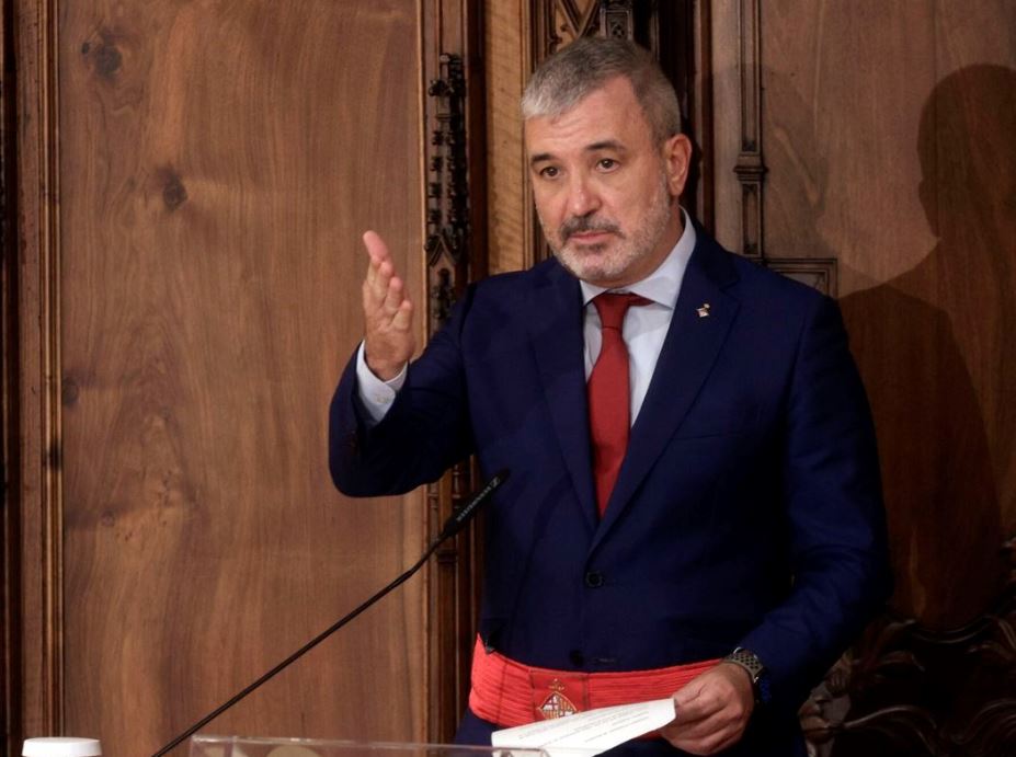 إسرائيل تمنع رئيس بلدية برشلونة من الدخول 