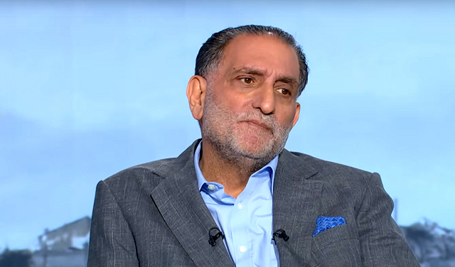 صحيفة "معاريف": عزمي بشارة أخطر على إسرائيل من خامنئي وإردوغان