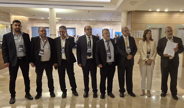 مركز عدالة يقدم نيابة عن القائمة المشتركة والموحدة والتجمع ردودهم على طلبات الشطب