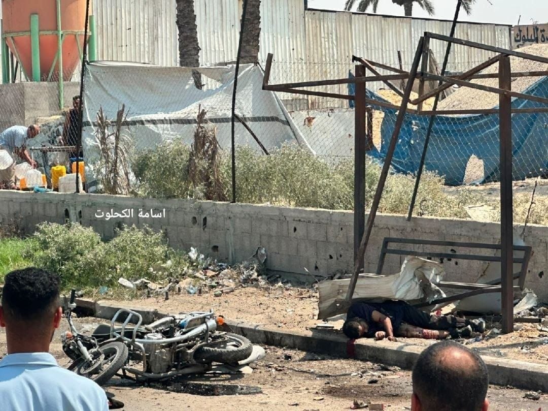 3 اصابات في غارة اسرائيلية على محيط مستشفى شهداء الاقصى 