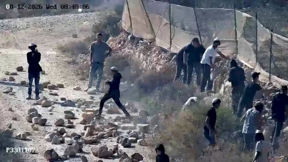  هكذا يتغلغل الاستيطان في مناطق (ب) ويزحف إلى (أ)؟  