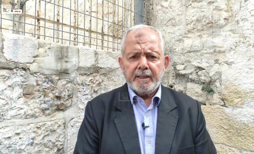  الاحتلال يعتقل مدير لجنة رعاية المقابر الإسلامية