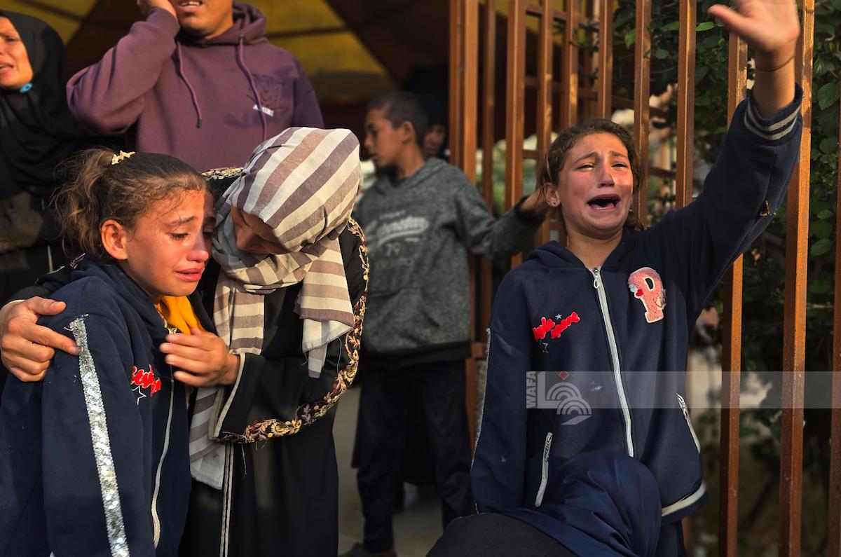 محدث :   استشهاد  4 مواطنين واصابة آخرين  في قصف إسرائيلي على بركس ومنزل بمنطقة عسقولة بحي الزيتون 