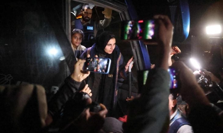  فلسطينية تروي المضايقات الإسرائيلية بمعبر رفح: “لا يريدون عودتنا”