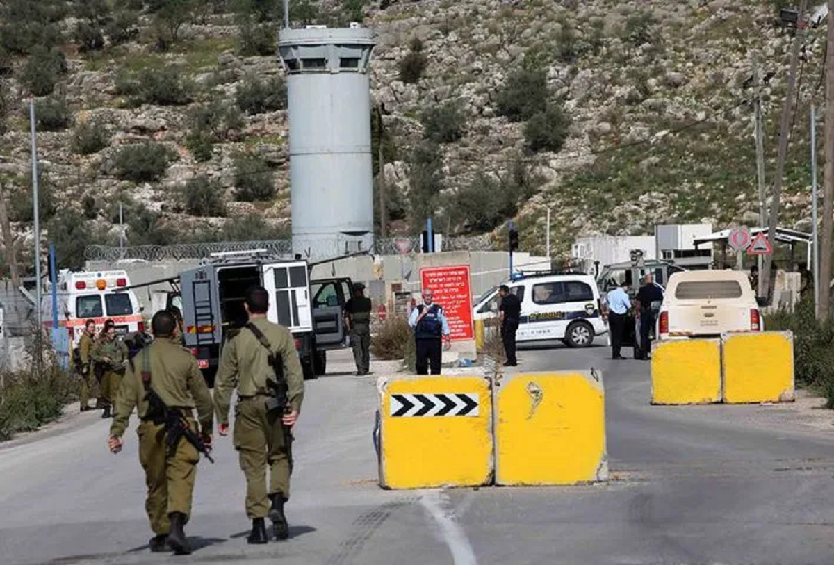 استشهاد الشاب عبد الرحمن أبو الرب  برصاص الاحتلال في طولكرم 