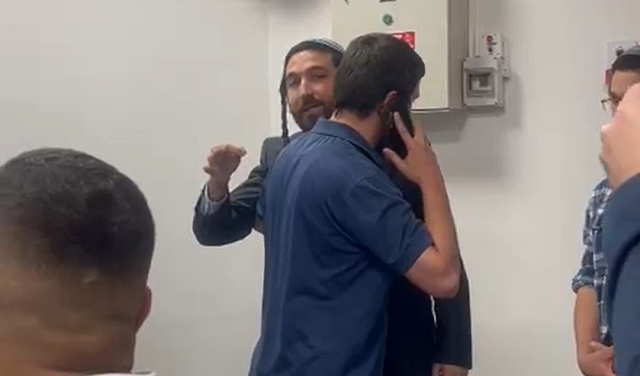 عضو الكنيست المتطرّف سوكوت يقتحم فعالية ذكرى النكبة التي نظّمتها جفرا بالجامعة العبرية بالقدس