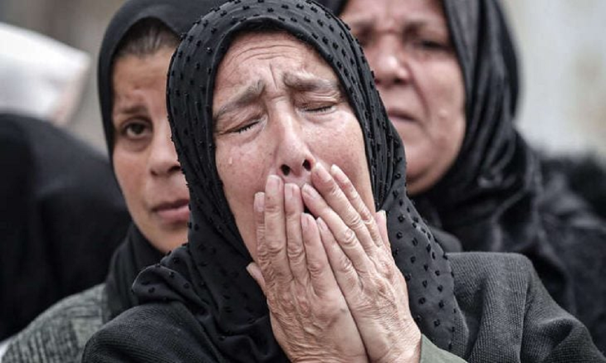 صاروخ اسرائيلي انهي رحلة تجهيز عروسين  بشهيدين في بلدة بيت لاهيا شمال القطاع 