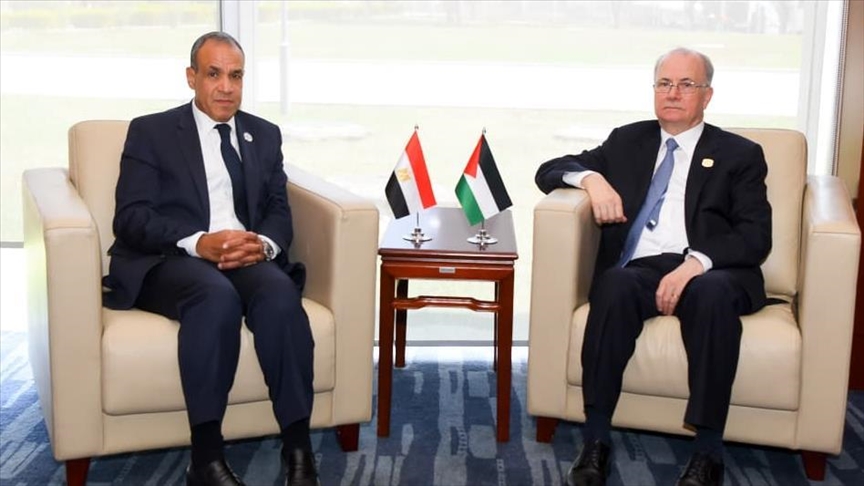 عبد العاطي يجدد لرئيس الوزراء محمد مصطفى تأكيد أهمية تنفيذ اتفاق غزة كاملا وضمان انسحاب إسرائيل