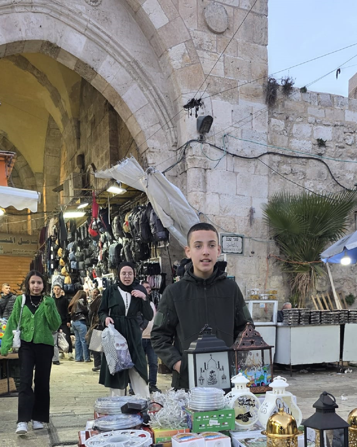 استعدادات في القدس العاصمة لاستقبال شهر رمضان الفضيل 