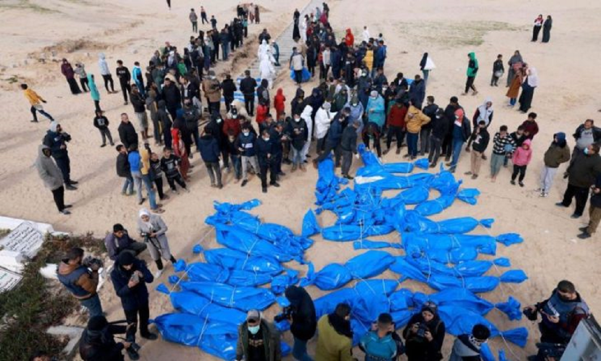 عميره هاس: تحتجز اسرائيل 776 جثة لفلسطينيين والمستوى السياسي...  سنبقيهم ورقة مساومة