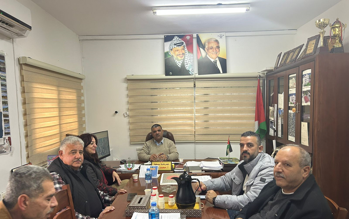 بلدية سبسطية تحذر من مخاطر الاستيطان