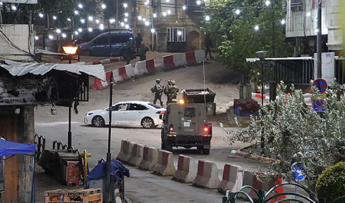 شهيد واصابة اخرين في إطلاق الرصاص على مركبة في عوريف 