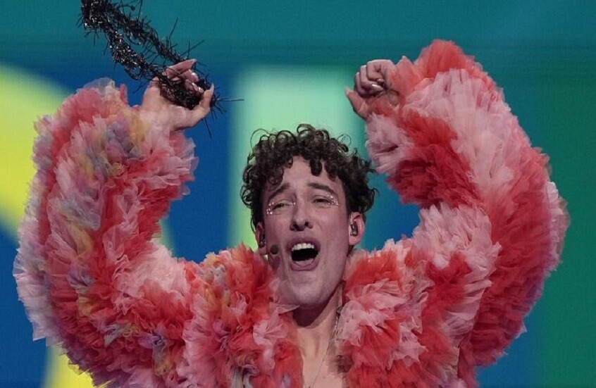 فنان سويسري  يتخلى عن كأس يوروفيجن  احتجاجًا على مشاركة إسرائيل