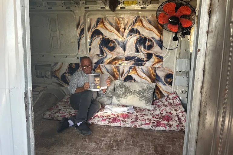 الاحتلال يجلي سكان المنطقة الشرقية بطولكرم