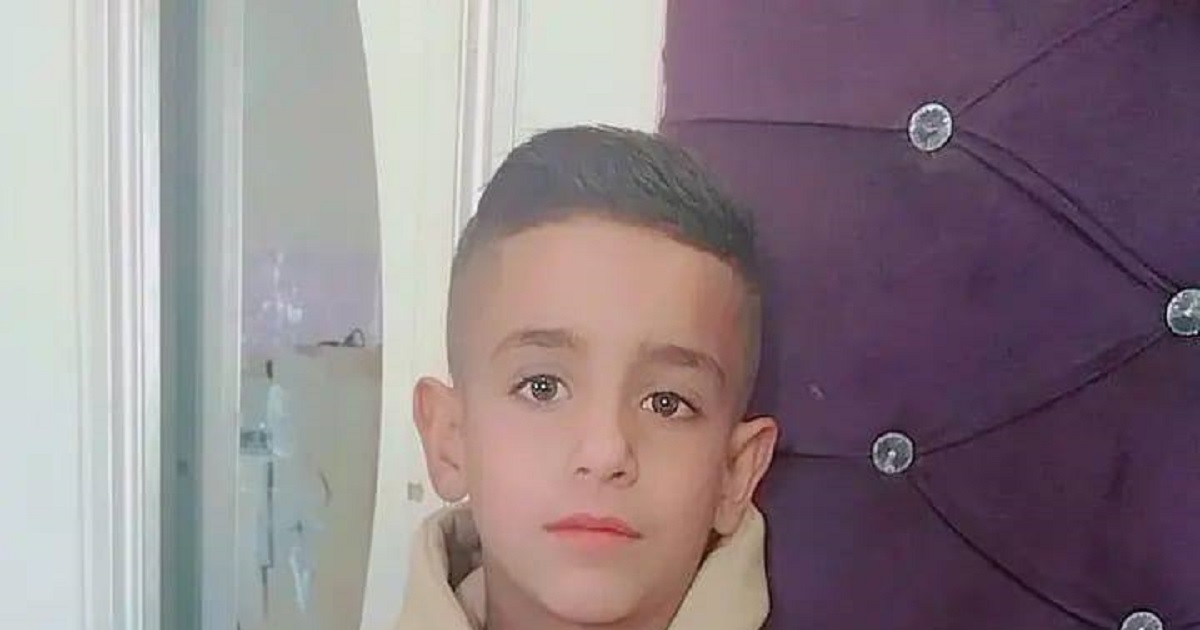 الخليل : الاحتلال يعدم الطفل محمد الحلاق اثناء لعبه كرة القدم 