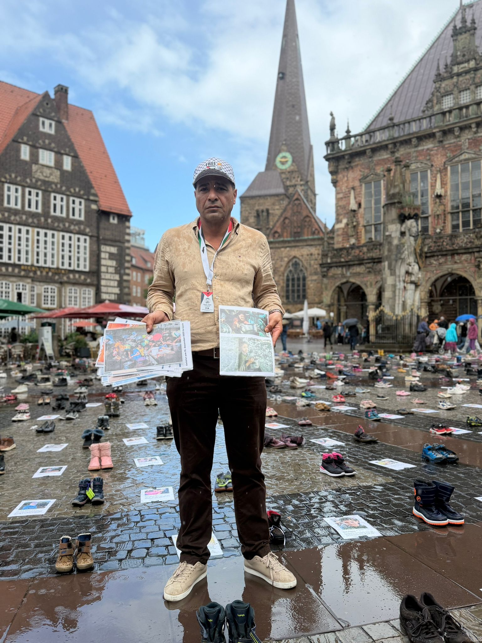 تظاهرة حاشدة تهز الأوساط الألمانية في بريمن.. مشاهد تحاكي مجاعة أطفال غزة وتجسّد مأساة الطفلة هند رجب